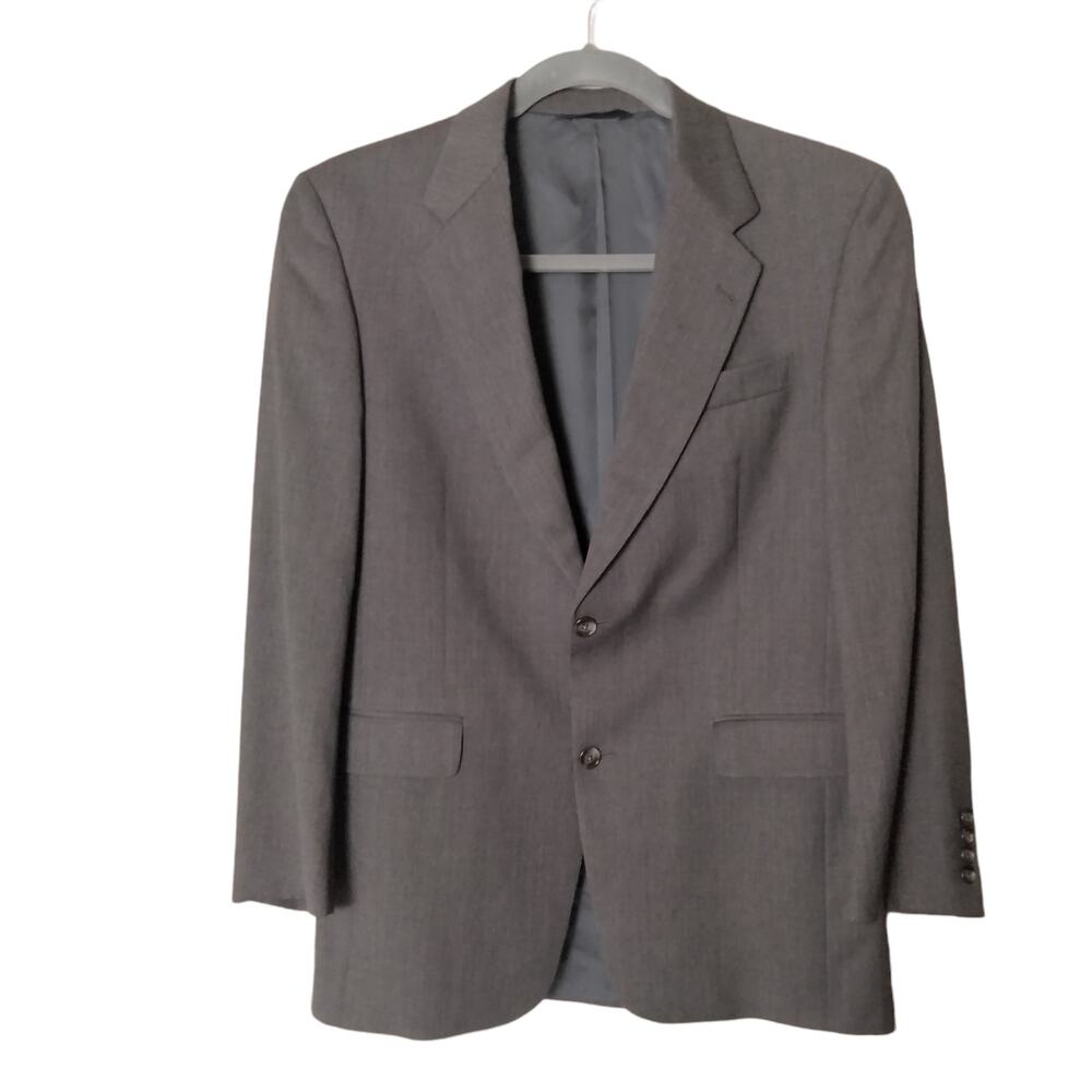 Burberry London Men's 38R Light Grey Pure Wool 2 Button Suit Coat Lined Blazer